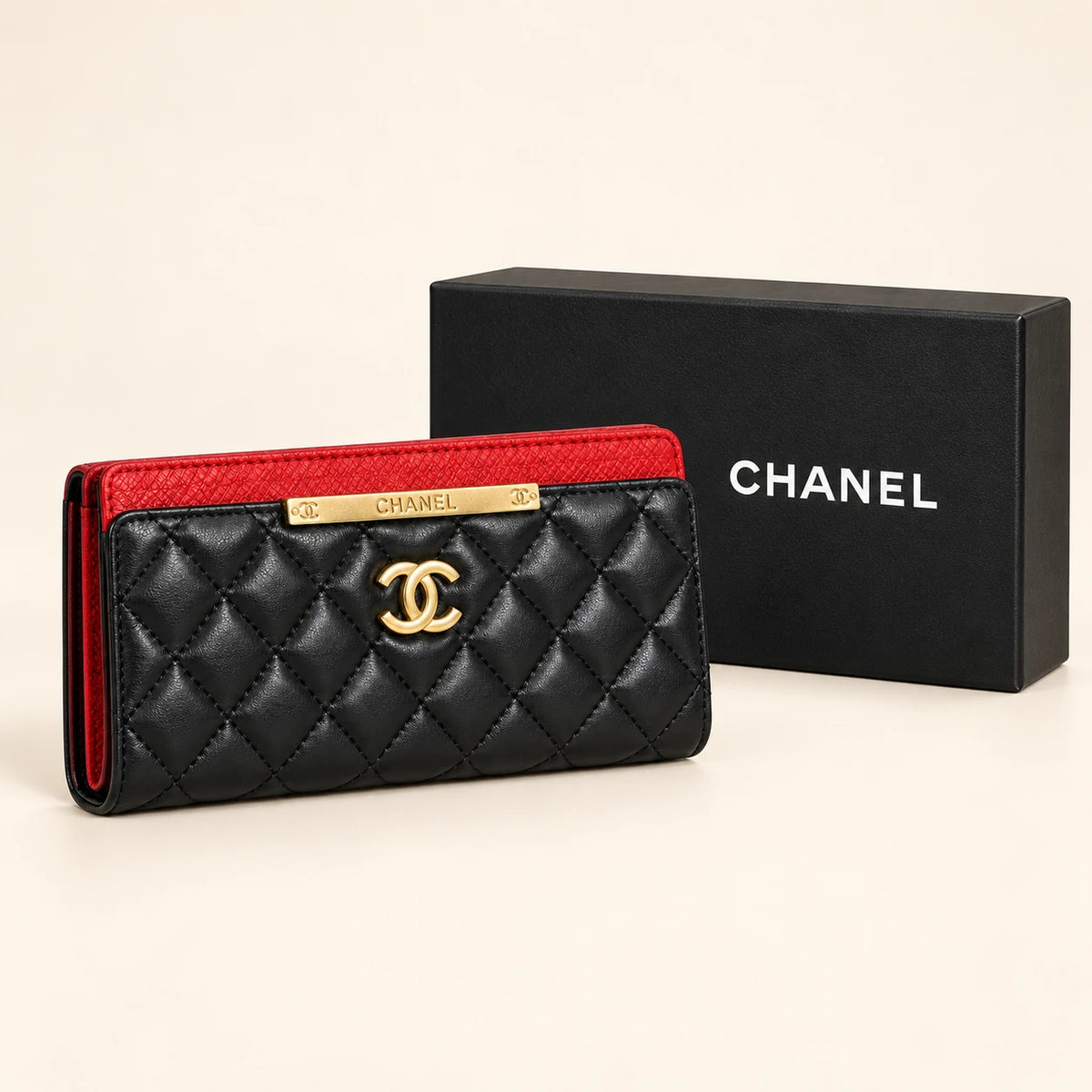 Chanel — Portefeuille long matelassé — Noir avec boîte