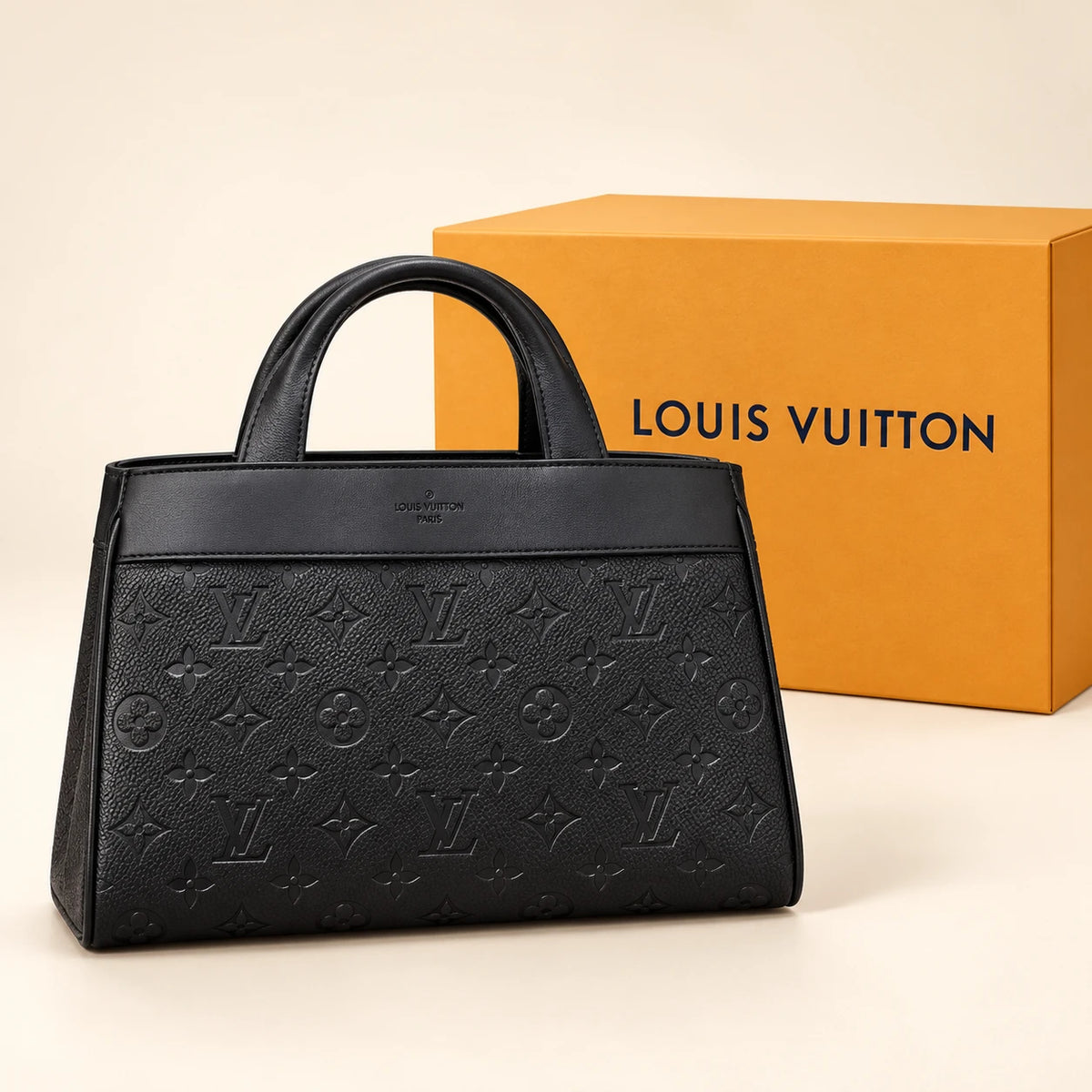 Louis Vuitton — Cabas monogramme en relief — Noir avec boîte