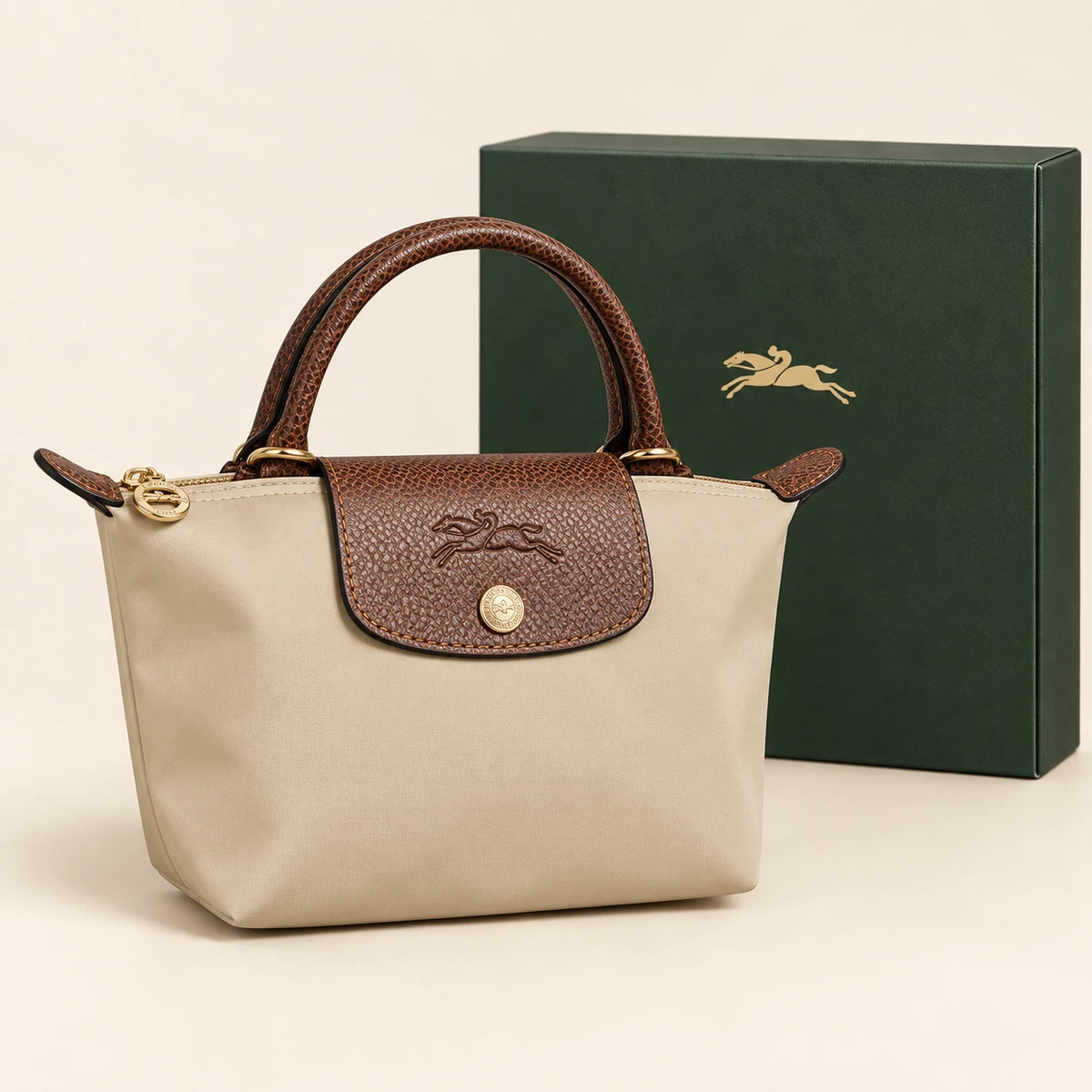 Longchamp — Mini sac souple à rabat — Ivoire avec boîte