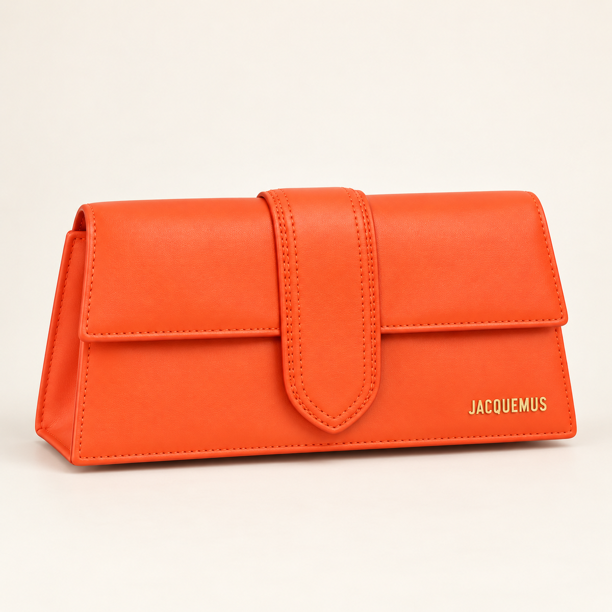 Sac rabat allongé — Orange — image studio générée