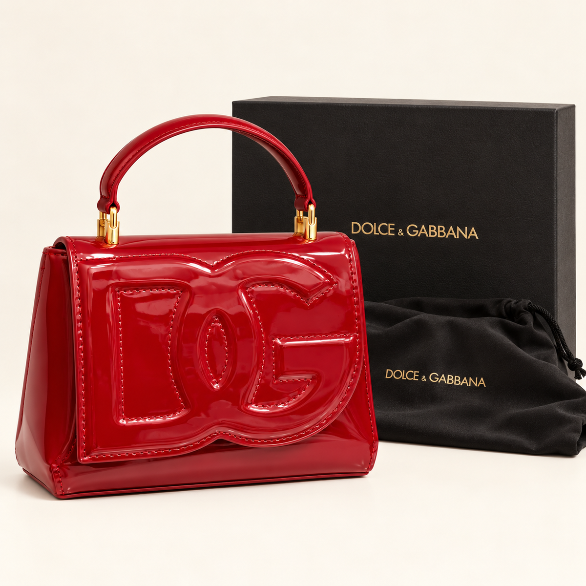 Dolce & Gabbana Sac verni à monogramme en relief — Rouge avec boîte et housse