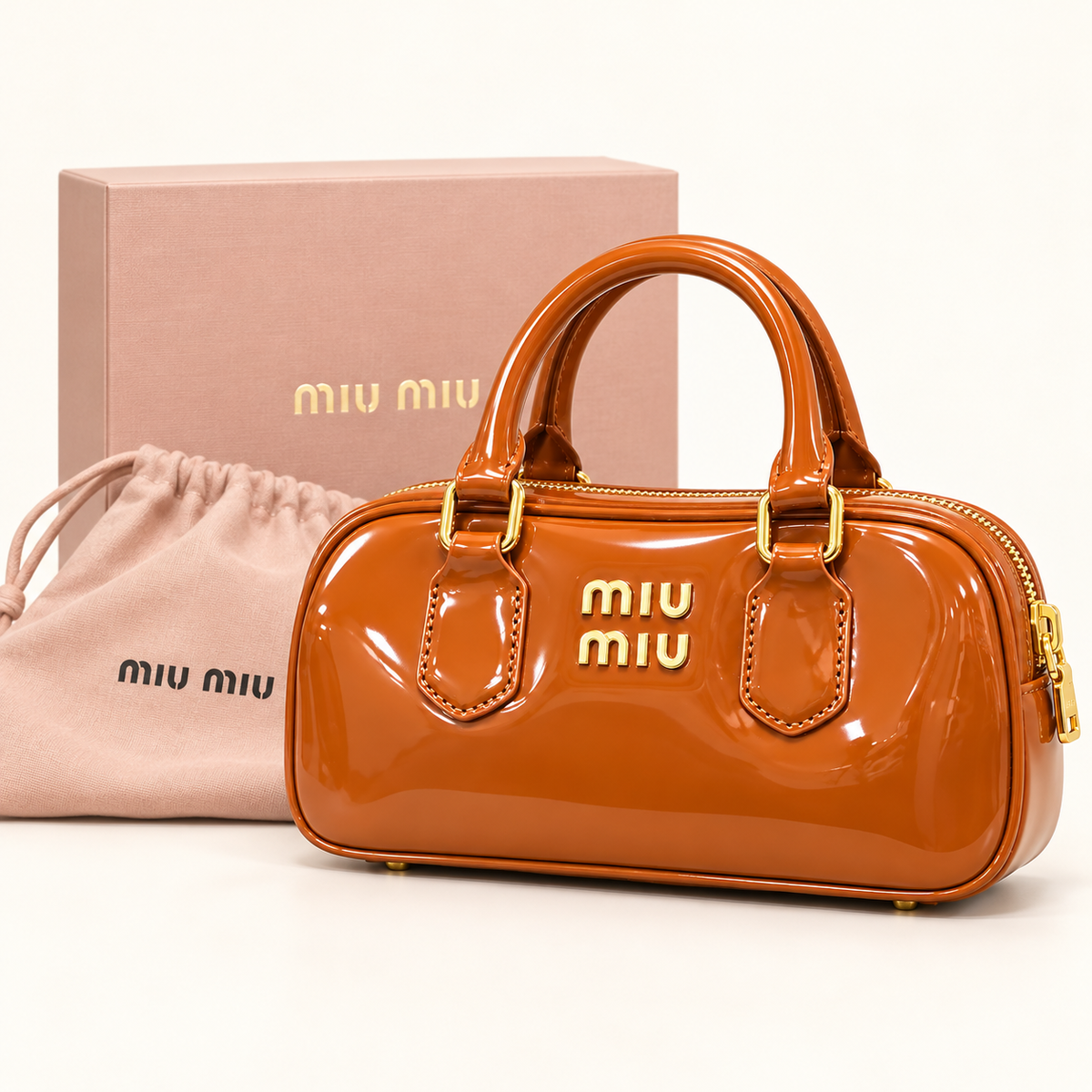Miu Miu Mini sac verni — Caramel avec boîte et housse