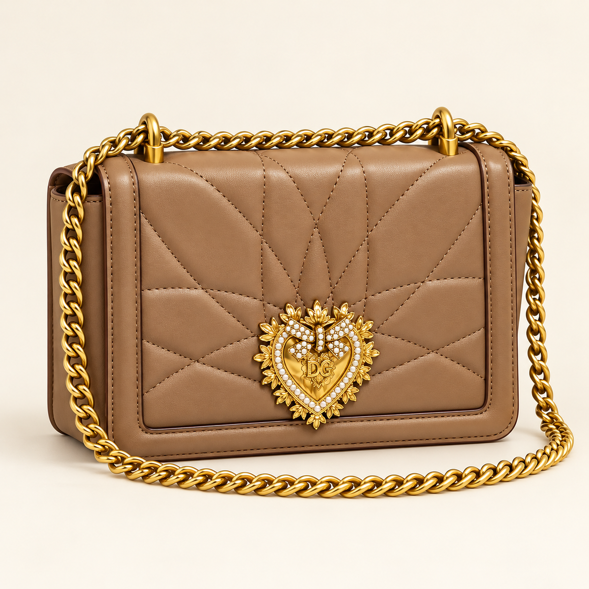 Dolce & Gabbana Sac chaîne matelassé à cœur — Taupe vue du produit
