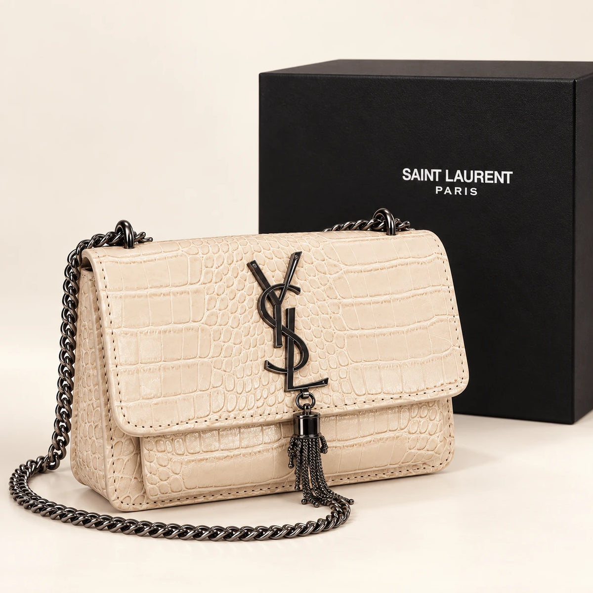 Saint Laurent — Sac chaîne effet crocodile à pampille — Beige avec boîte
