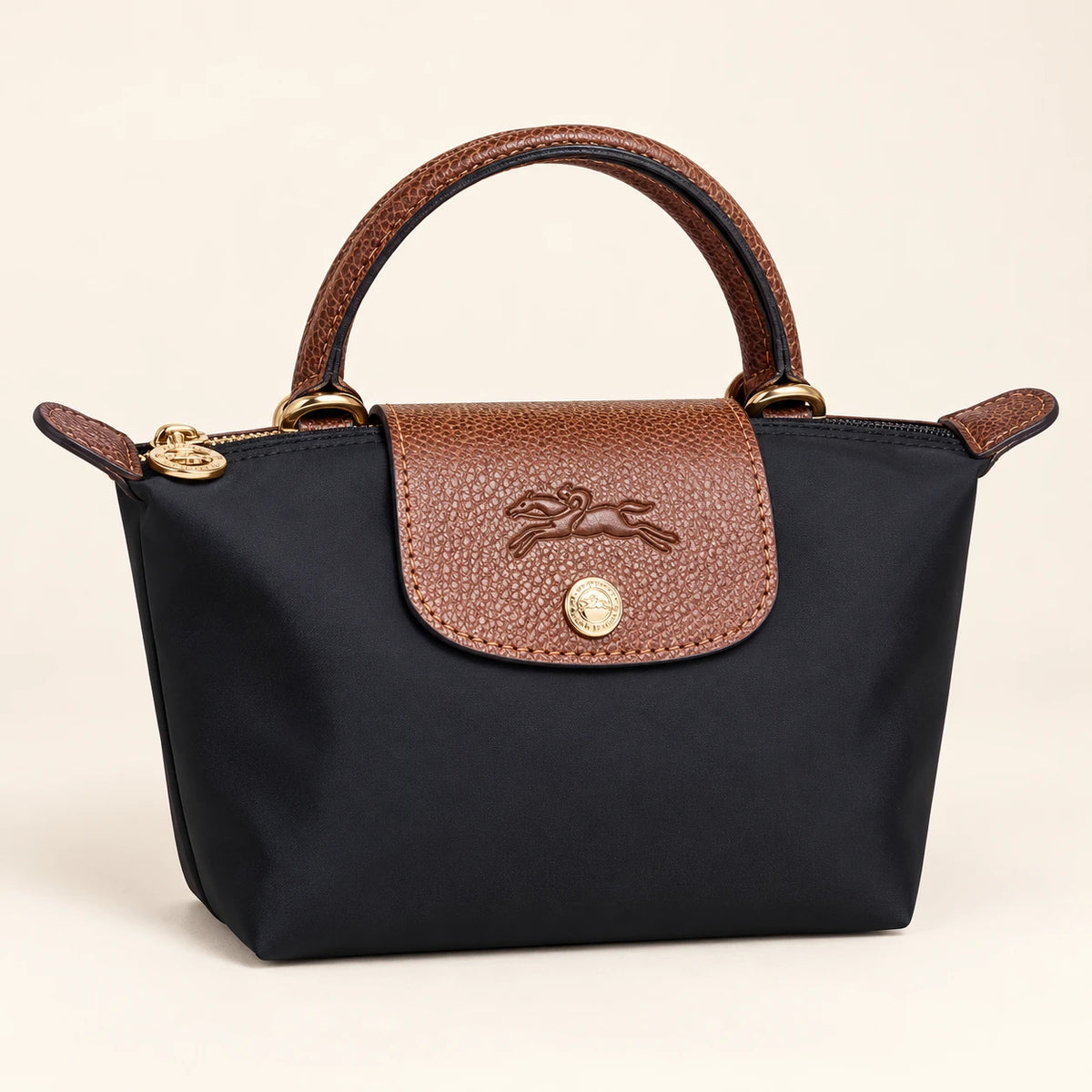 Longchamp — Mini sac souple à rabat — Noir