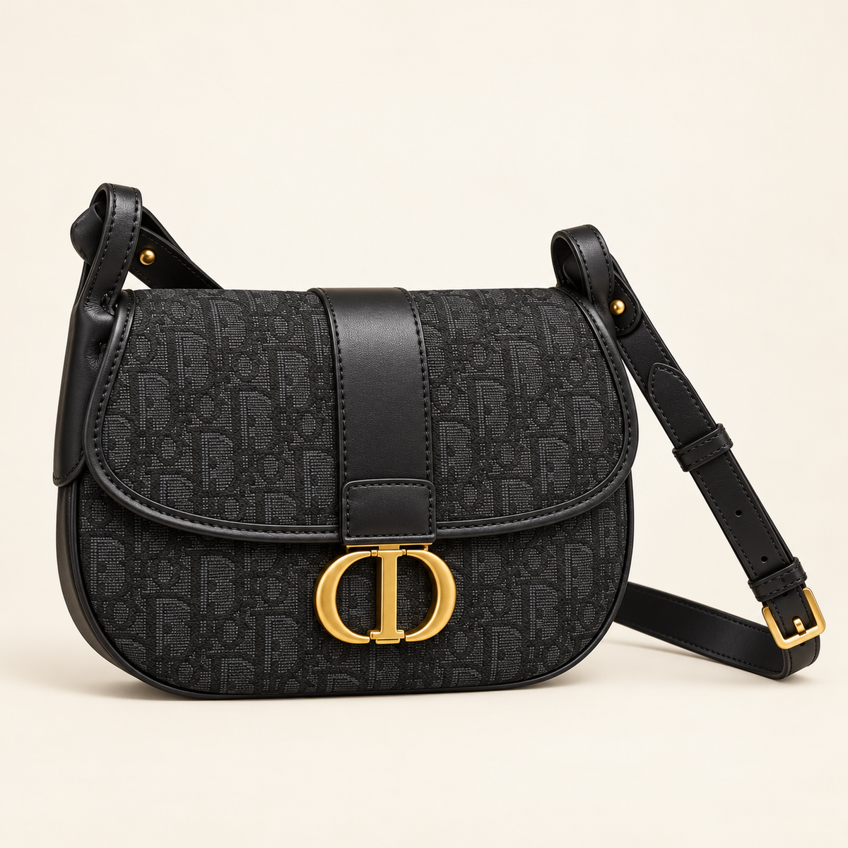 Dior Sac selle à boucle CD — Noir en relief vue du produit