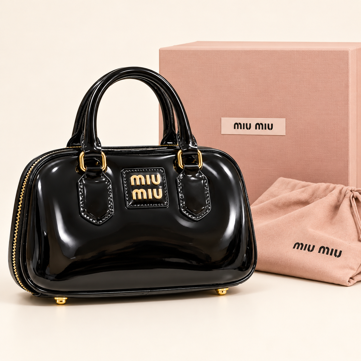 Miu Miu Mini sac verni — Noir avec boîte et housse