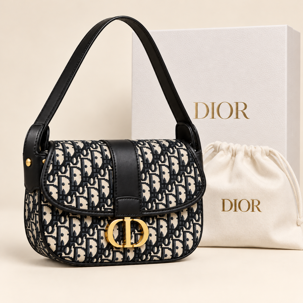 Dior Sac selle à boucle CD — Monogramme noir et blanc avec boîte et housse