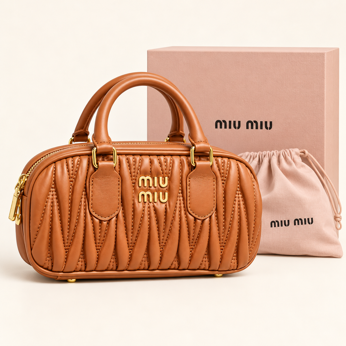 Miu Miu Mini sac plissé — Caramel avec boîte et housse