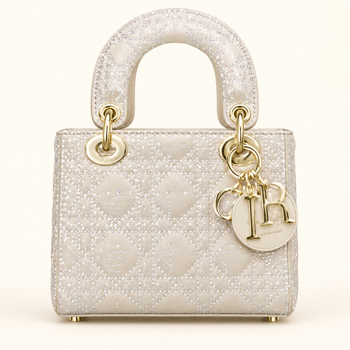 Sac matelassé à charms — Ivoire — studio