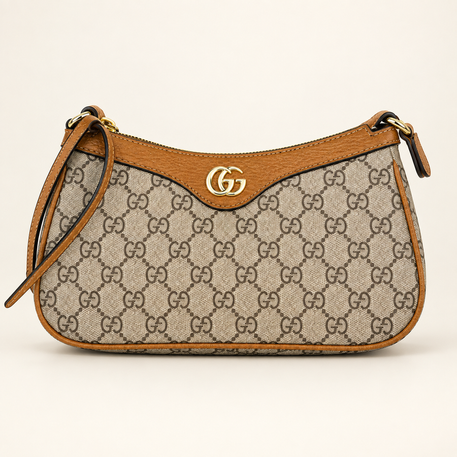 Sac baguette monogramme — Beige — mise en scène générée